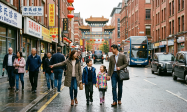 移民英国好吗？2026年英国华人真实生存现状大调查